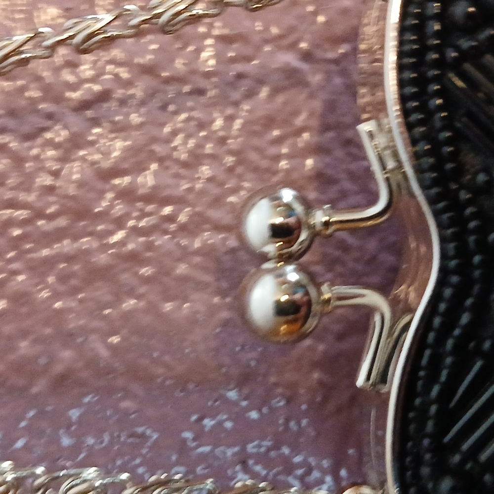 Black CAVIAR Kiss Lock Evening Bag - Picture 3 of 10